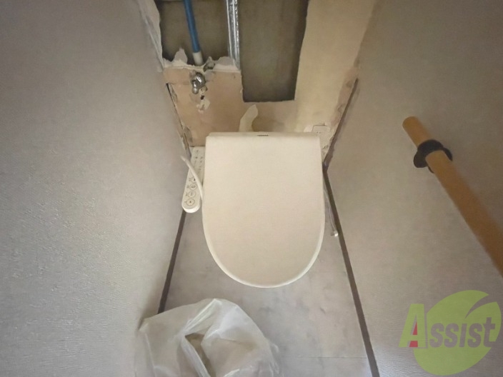 トイレ　トイレは、嬉しいウォシュレット機能付きです。