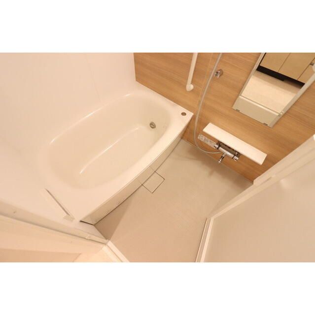 バス・シャワールーム　写真は同タイプ住居です。