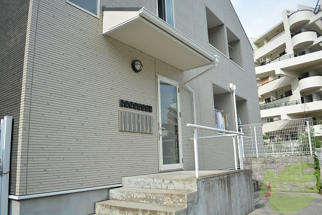 エントランス　綺麗な外観ですよ。