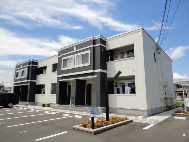 建物外観　外観写真（昼）