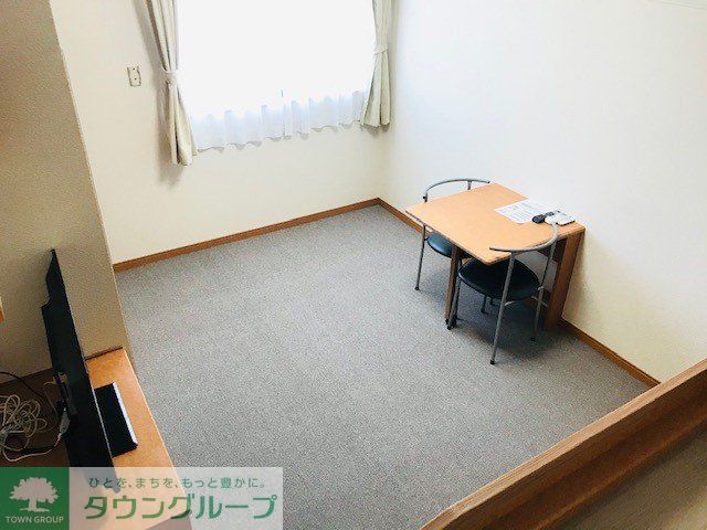 居室・リビング　家具・家電付きのお部屋です！