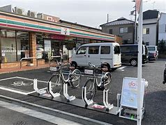 コンビニ　セブンイレブン 板橋前野町6丁目店（コンビニ）まで1052m