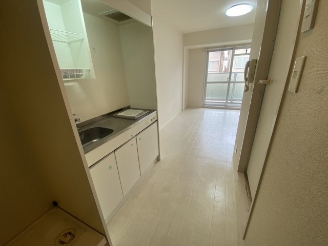 居室・リビング　エアコン付きで初期費用を抑えられます☆