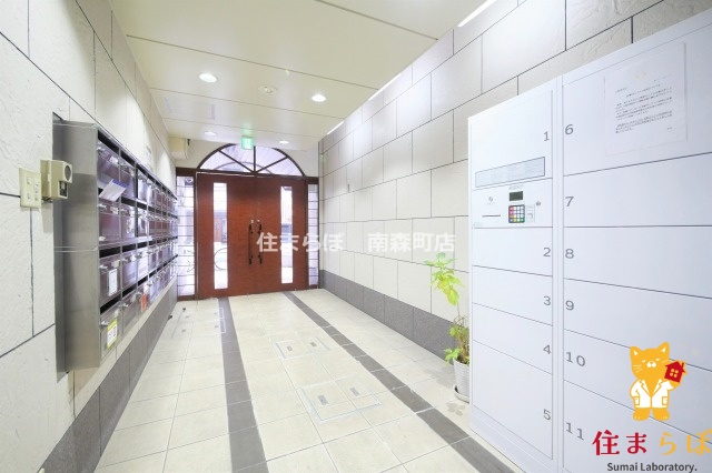 エントランス　「暮らしの設計図は、ここから始まります。」