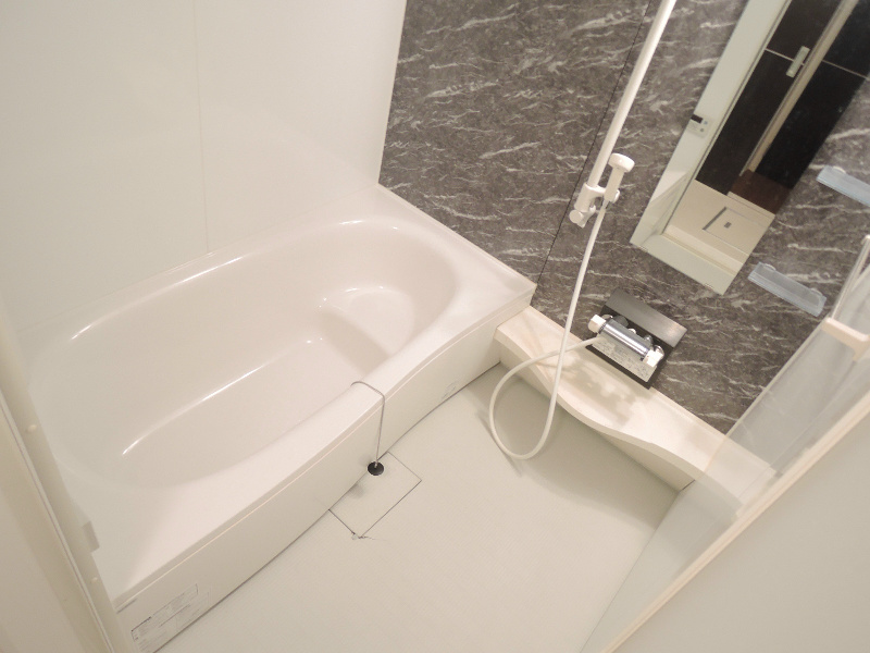 バス・シャワールーム　浴室