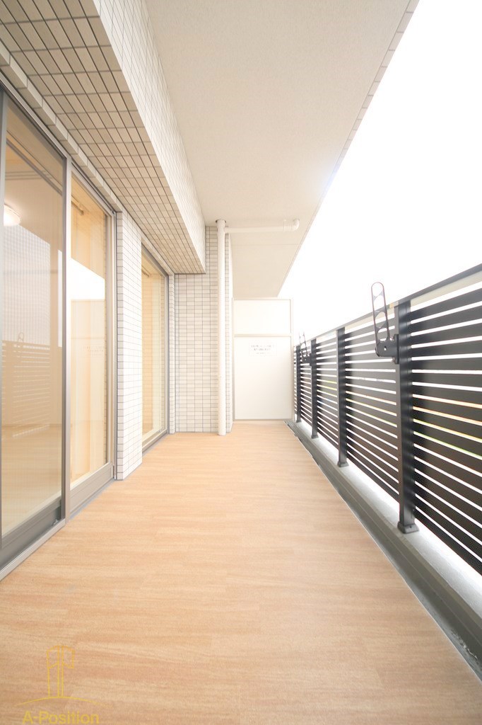 バルコニー　プレジオ天神橋ASIAN