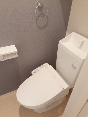トイレ　ゆったりとした空間のトイレです