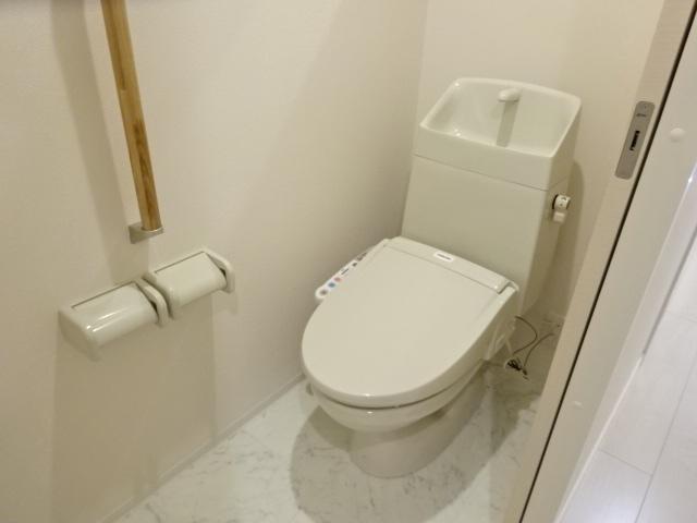 トイレ　シャワー付トイレ（イメージ）