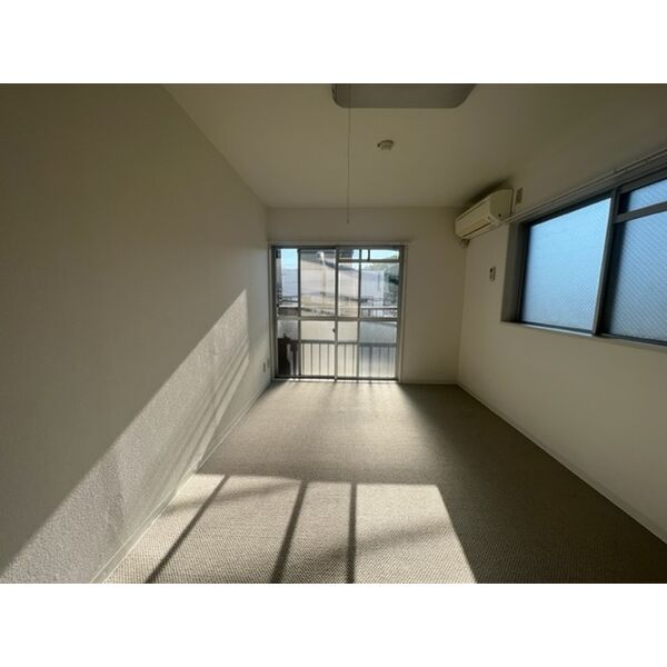 居室・リビング　※別室の参考写真の為、現況優先です。