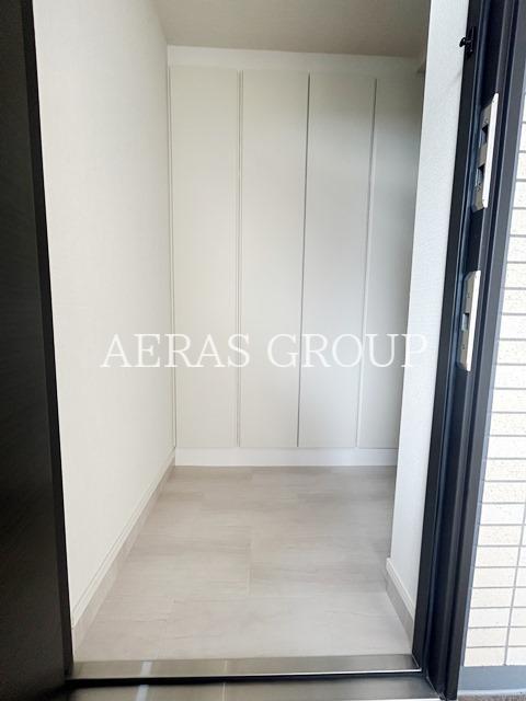 玄関　別部屋同仕様タイプ