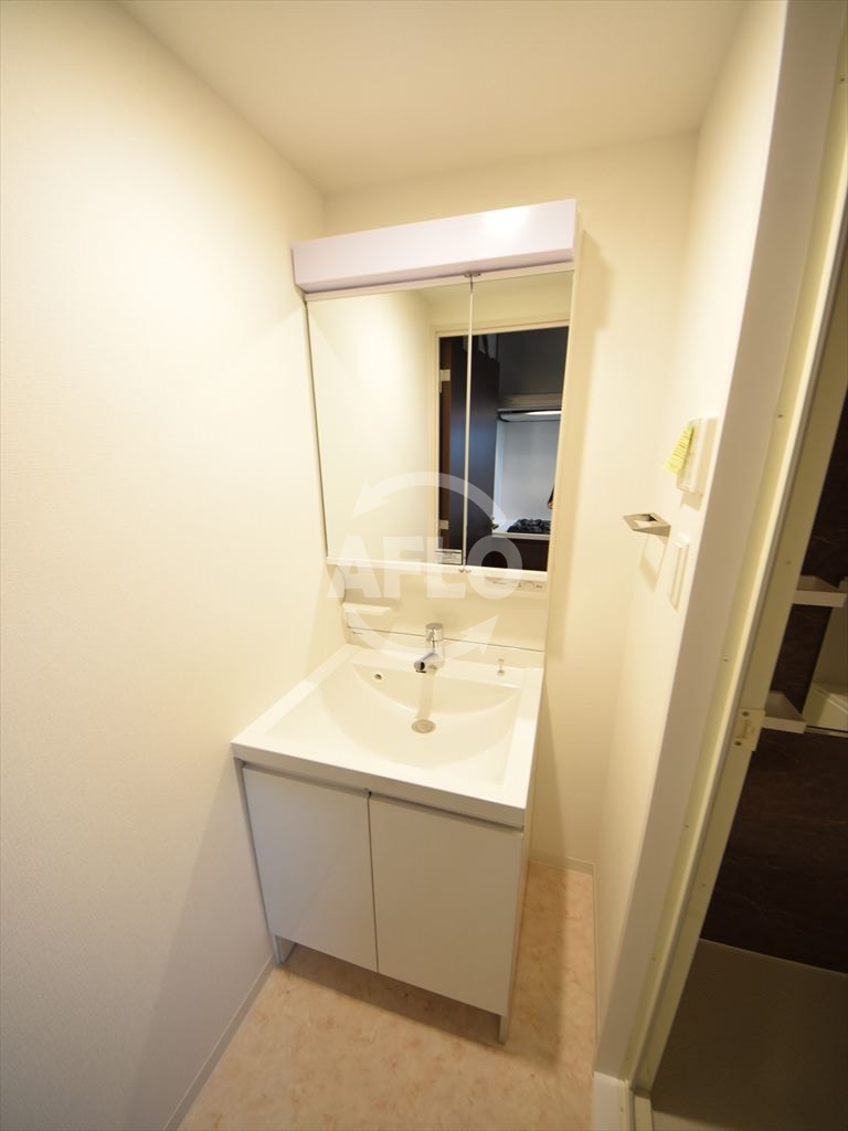 洗面設備　スプランディッド天王寺　洗面化粧台