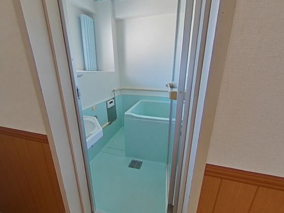 バス・シャワールーム　※別号室の写真です。