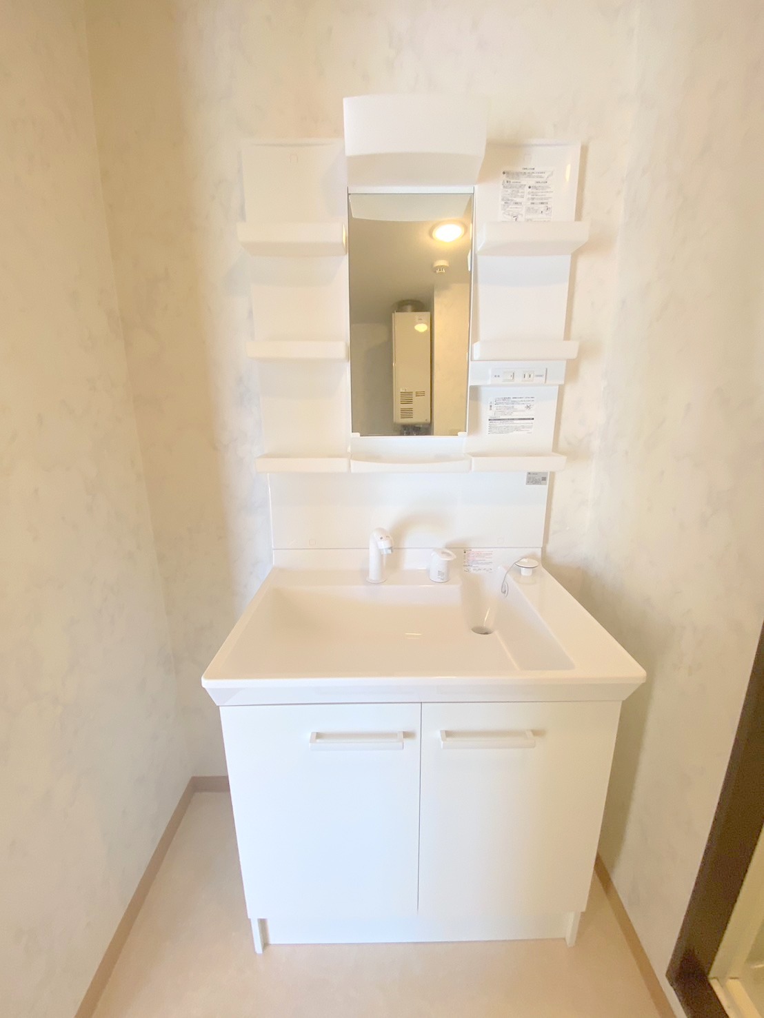 洗面設備　シャンプードレッサー付きです♪