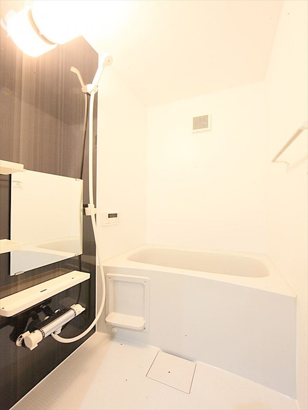 バス・シャワールーム　バスルーム