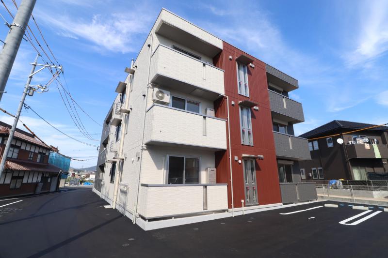 建物外観　ベネディーレ　建物外観