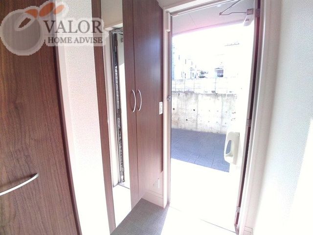 玄関　物件画像