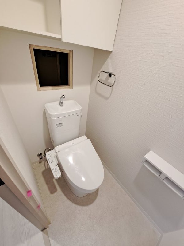 トイレ　モデルルーム写真