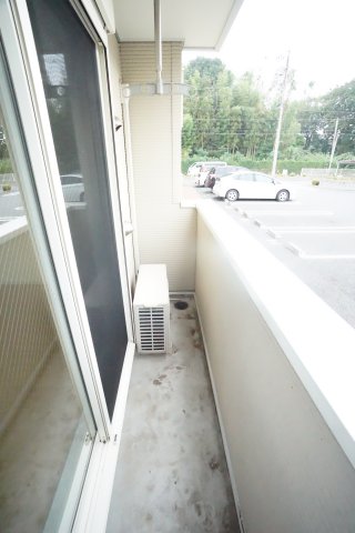 バルコニー　※同物件・同タイプの写真です。