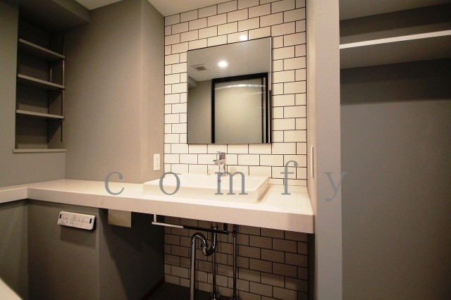 洗面設備　独立洗面台