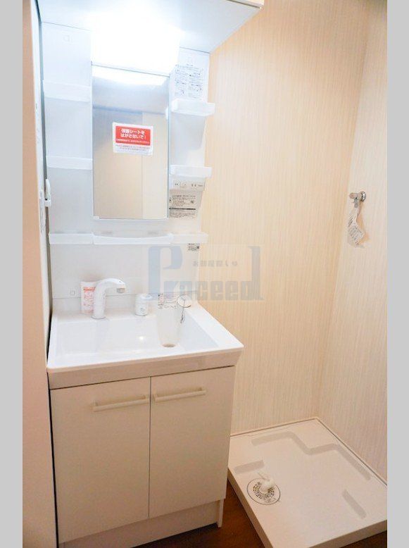 洗面設備　うれしい独立洗面台！