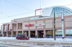 ドラックストア　マツモトキヨシプロム山鼻店（ドラッグストア）まで758m