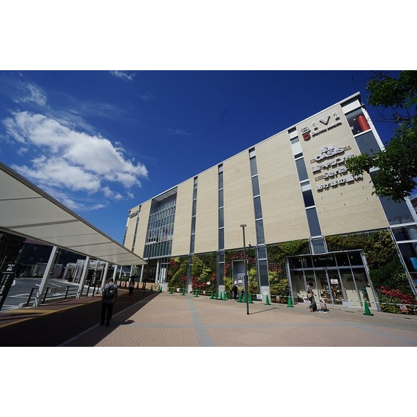 ショッピングセンター　Ｂｉｖｉ千里山（ショッピングセンター）まで550m