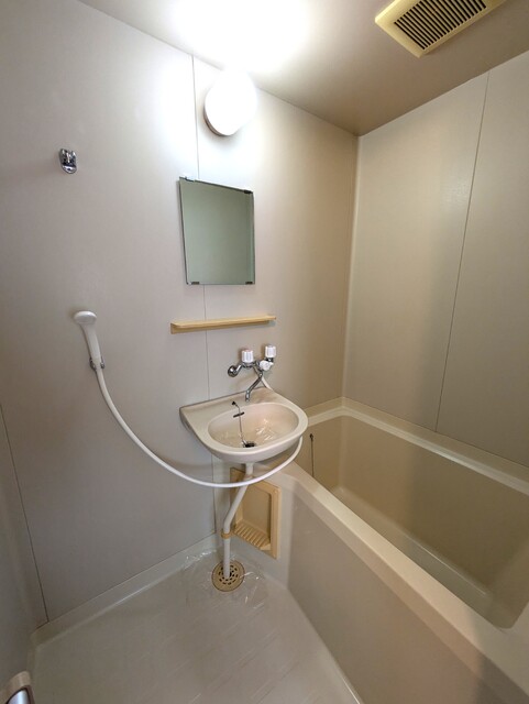 バス・シャワールーム　ユニットバス