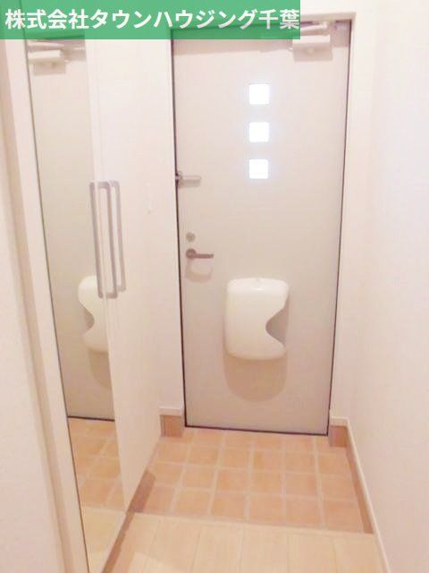 玄関　お部屋探しは【タウンハウジング千葉店】にお任せ下さい♪
