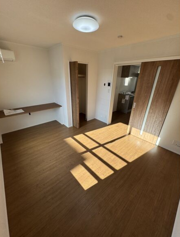 居室・リビング　即入居可能