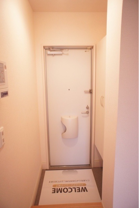 玄関　図面と現状に相違がある場合には現状を優先