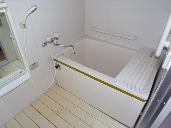 バス・シャワールーム　浴室