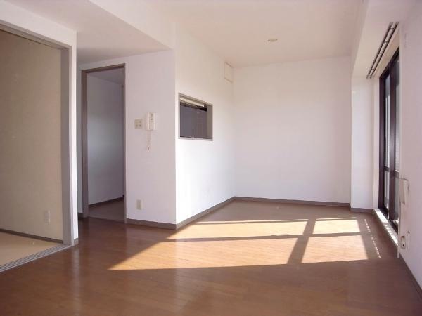 居室・リビング　内装