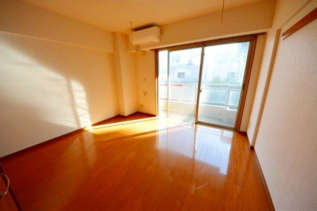 居室・リビング　居室