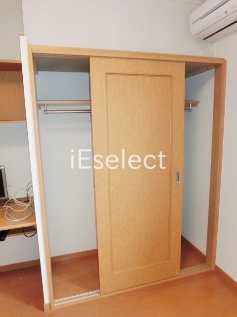 収納　使いやすいクローゼットタイプ。