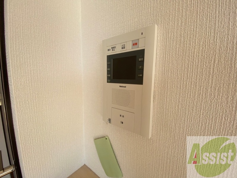 セキュリティ　インターホンは通話ができるので急な訪問があっても安心です。