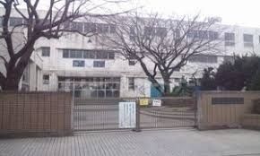 小学校　松戸市立南部小学校（小学校）まで330m