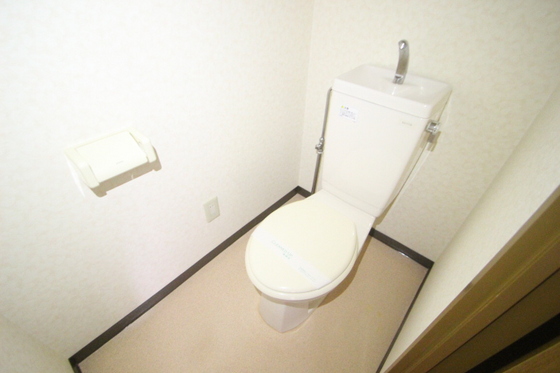 トイレ　※別部屋の写真です