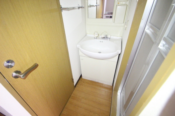 洗面設備　※別部屋の写真です