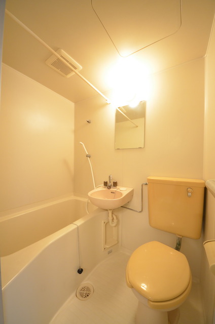 バス・シャワールーム　★ユニットバスはお掃除も楽々★