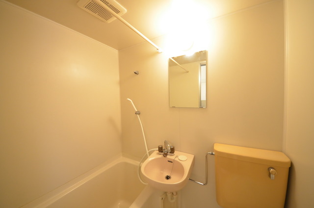 洗面設備　★ユニットバスはお掃除も楽々★