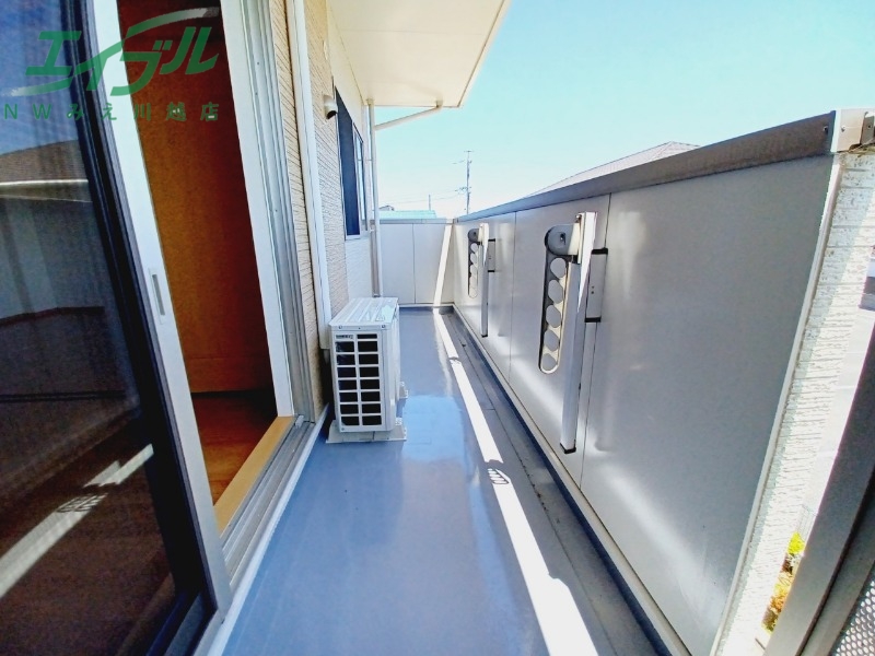 バルコニー　同タイプ反転