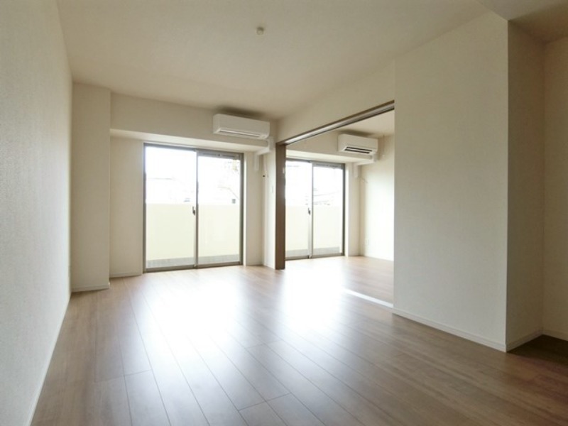 居室・リビング　図面と現状に相違がある場合には現状を優先