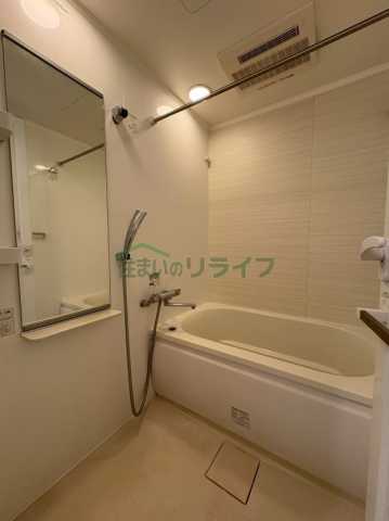 バス・シャワールーム　※参考写真です。同じ間取りの別部屋になります。