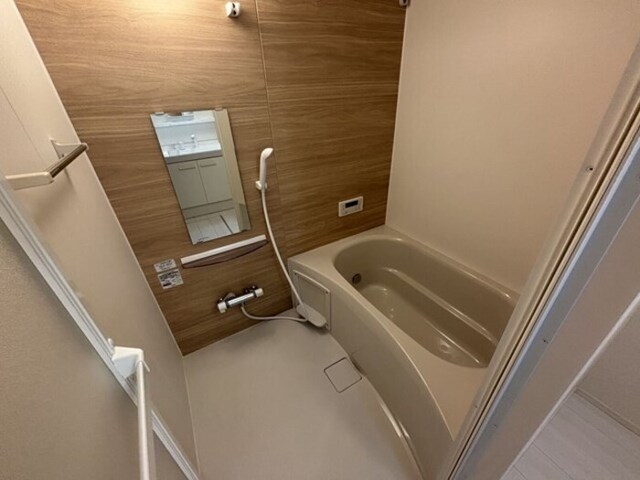 バス・シャワールーム　浴室