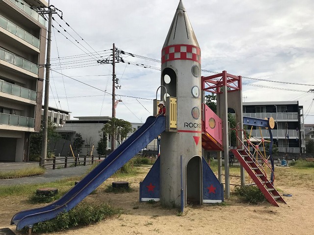 公園　札場東公園（公園）まで220m