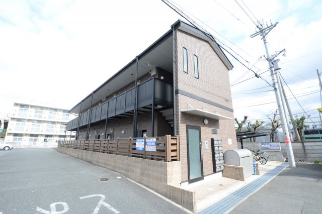 建物外観　安心のオートロック付き♪