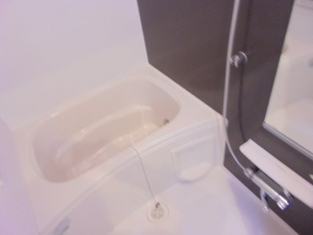 バス・シャワールーム　お風呂で日々の疲れを落としましょう