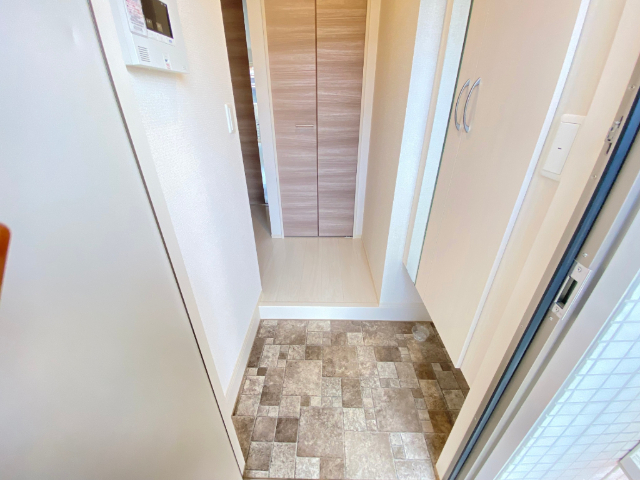 玄関　同物件別室のイメージ画像となります