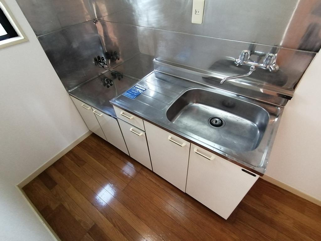 キッチン　※別部屋参考写真