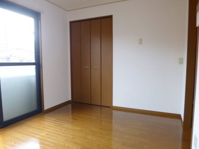 居室・リビング　★フローリングもキレイです★